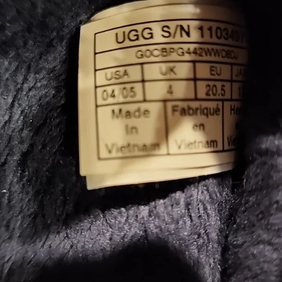 Ugg slippers - Picture 5 of 6